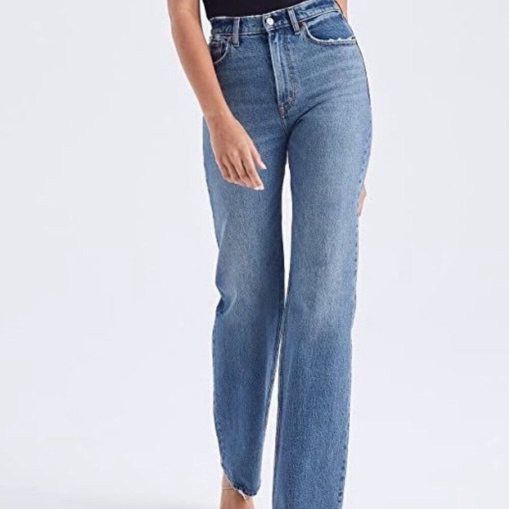 Abercrombie & Fitch NEW The 90's Straight Ultra High Rise Jeans Size 28/6 - Picture 2 of 14